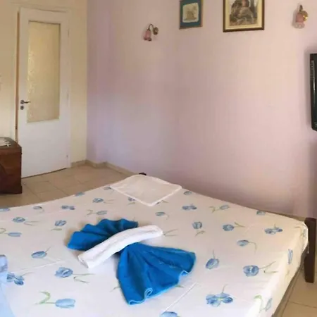 Kondina Village Apartment Vinglafia