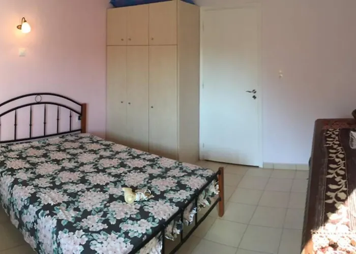 Kondina Village Apartment *