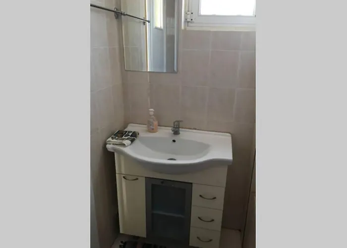 Kondina Village Apartment *